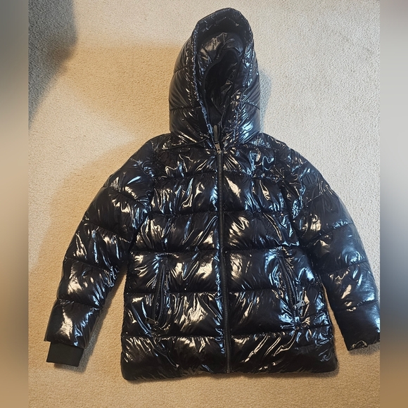 DKNY Women's Puffer Coat, specifically a style featuring a double hood and zippe - Picture 14 of 14